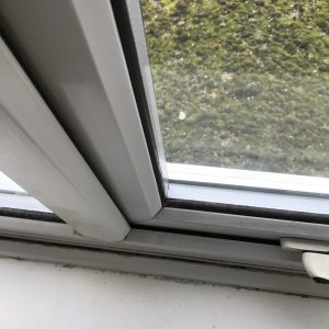 Double_glazed_window_hinge_repair_liverpool